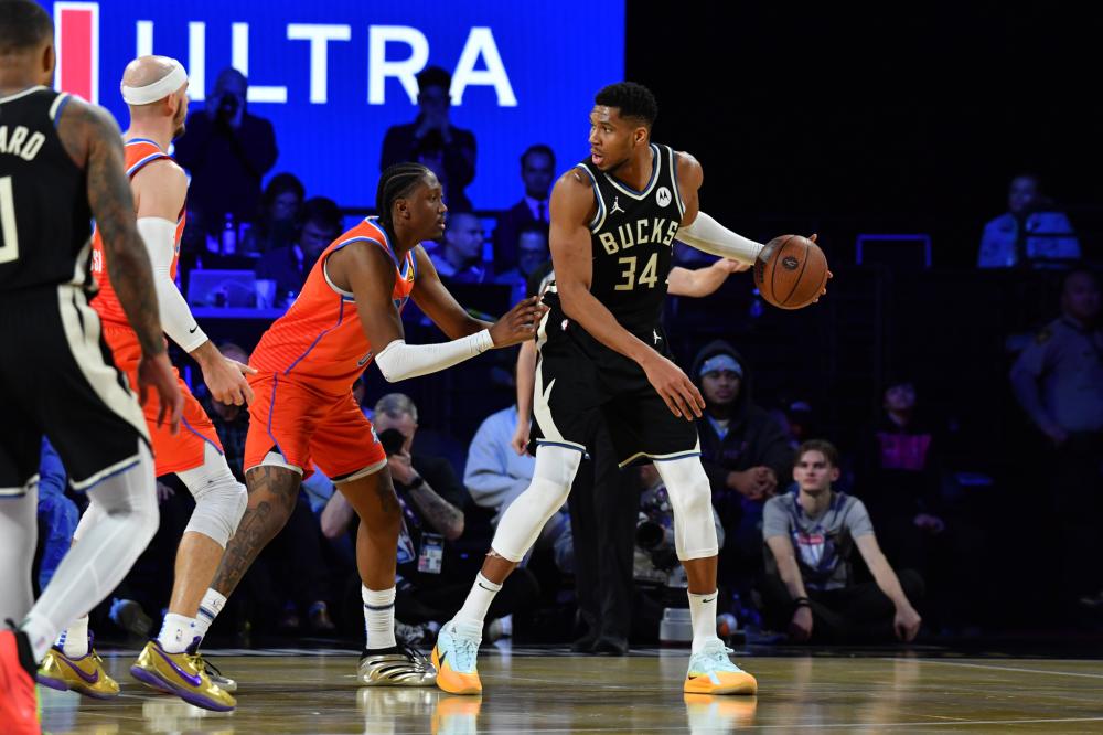 四位参赛选 四位参赛选