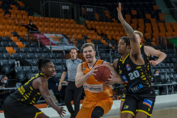 比赛前瞻与 比赛前瞻与